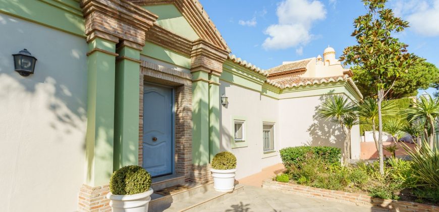 Villa señorial en calle de España- Nueva Torrequebrada